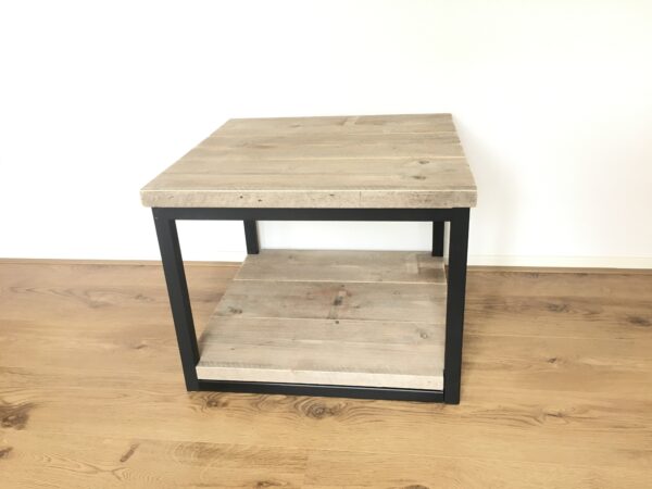 Steigerhouten salontafel "Gelderland" industrieel.