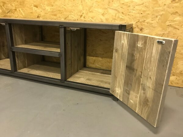 Steigerhout tv-meubel "Overijssel" industrieel.