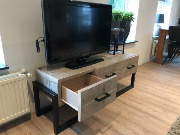 Steigerhouten tv-meubel "Groningen" industrieel