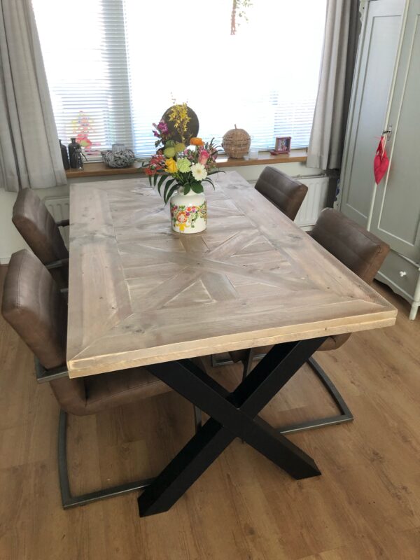 Steigerhouten eettafel "Limburg"