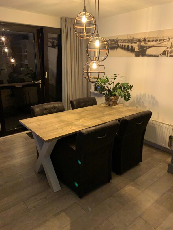 Steigerhouten eettafel "Limburg"