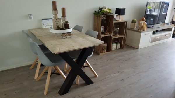 Steigerhouten eettafel "Limburg"